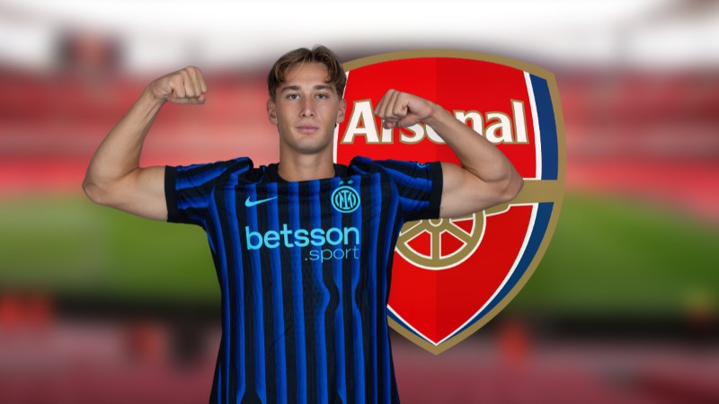 Romano phủ nhận thông tin Pháo thủ nhắm đến Esposito