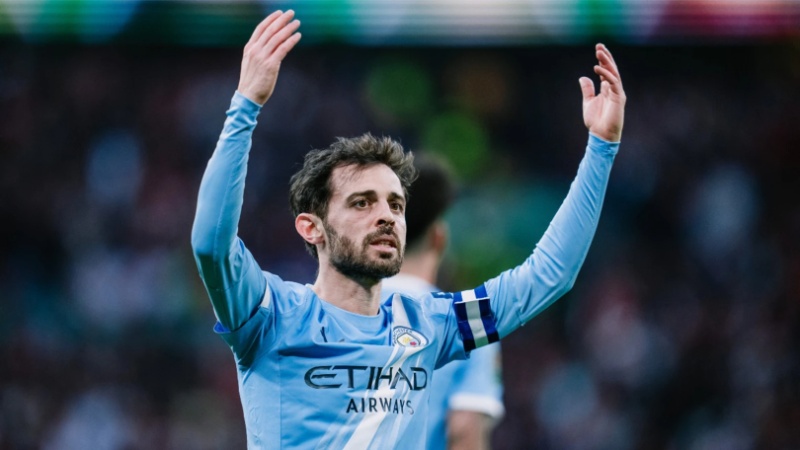 Silva xem xét không gia hạn với Man City 