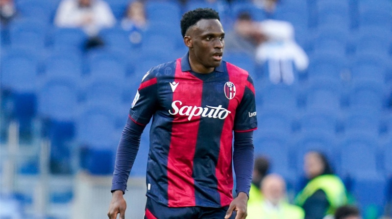 Bologna sẽ xem xét các lời đề nghị cho Lucumi