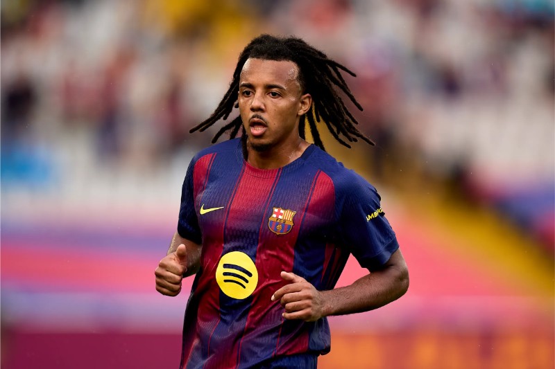 Barca cân nhắc thanh lý Jules Kounde